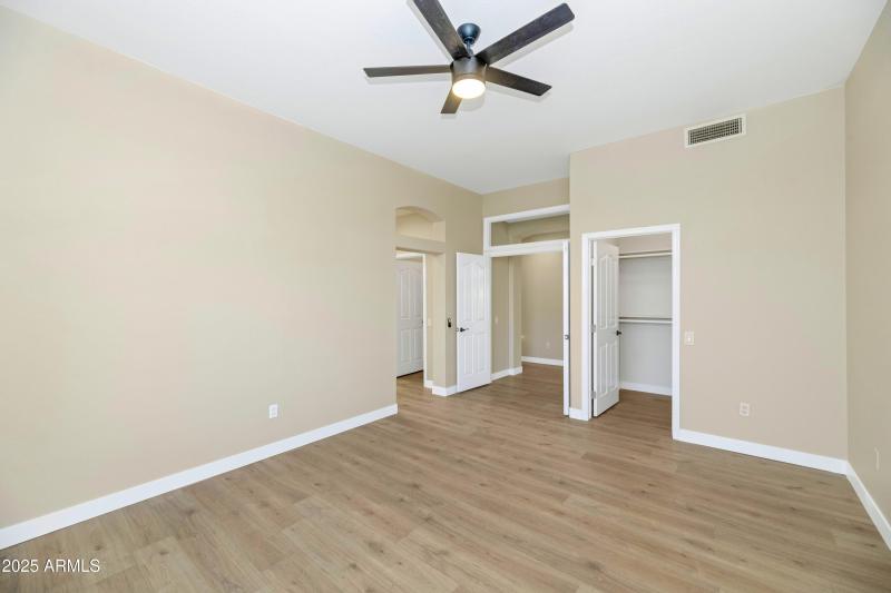 14-22110 N Lobo Ln-print-015-019-22110 N