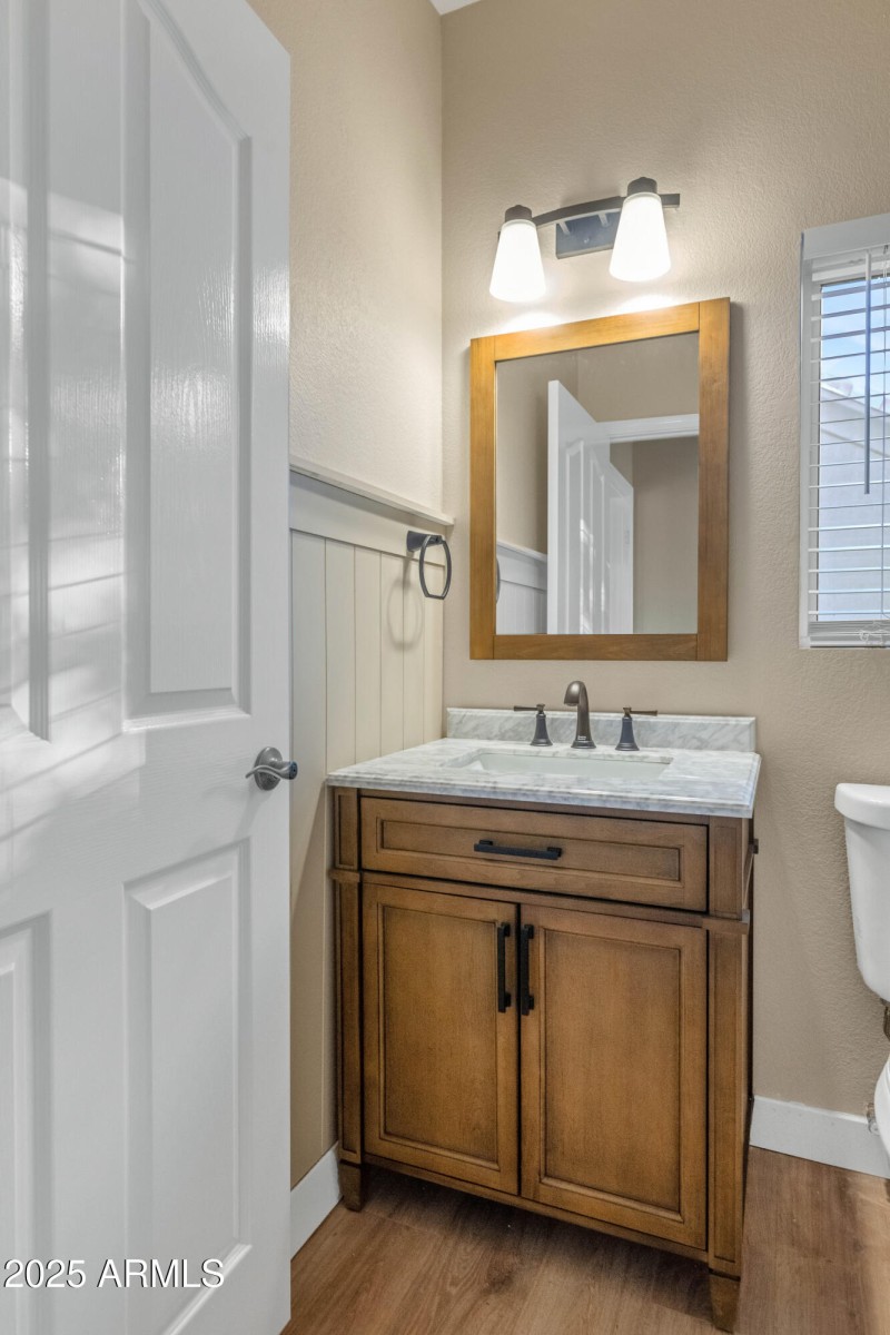 22-22110 N Lobo Ln-print-024-009-22110 N