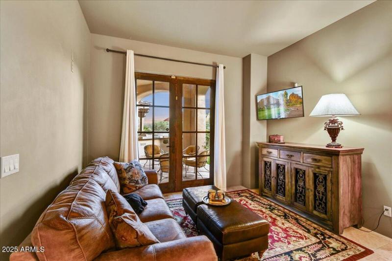 Junior Suite Sitting Room