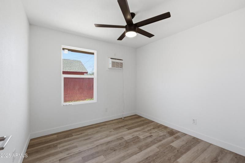 2118_W_Adams_Casita_5