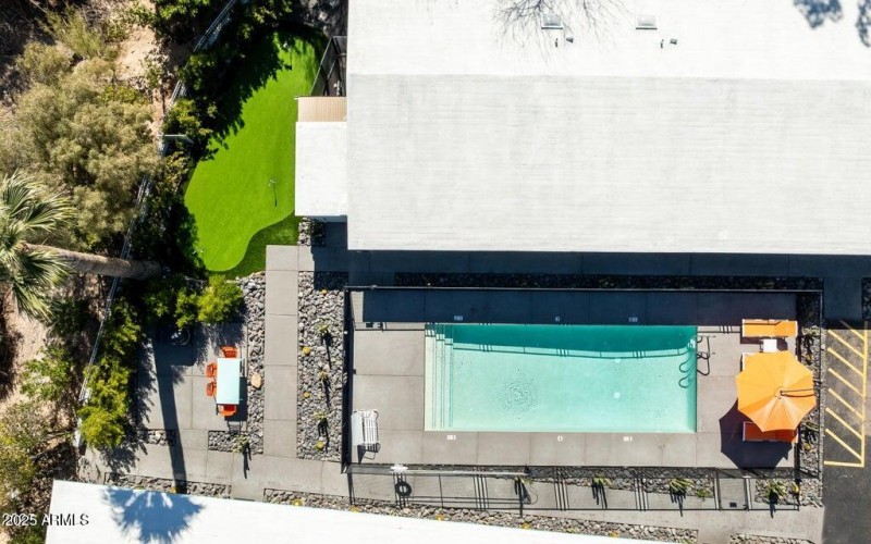 20250323224455698304000000-o