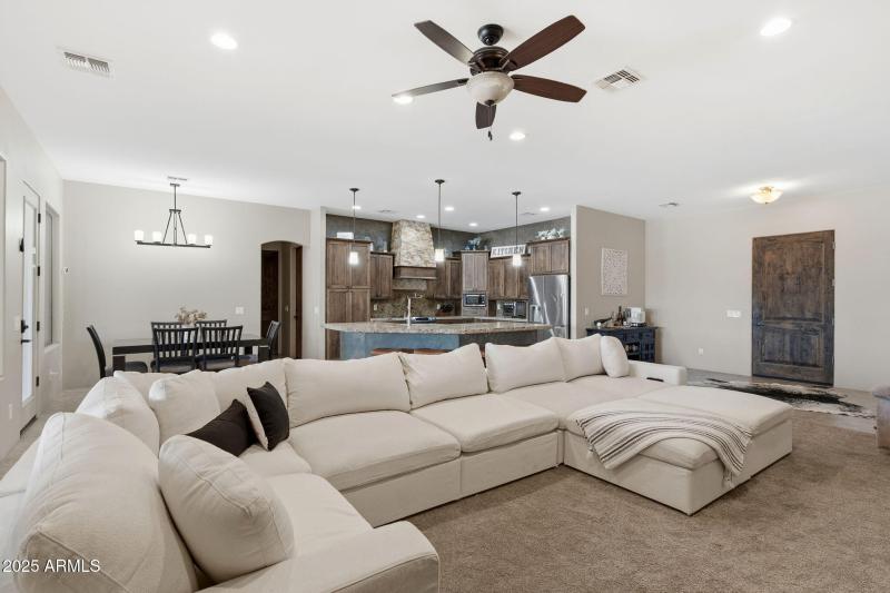 22-web-or-mls-A7407065