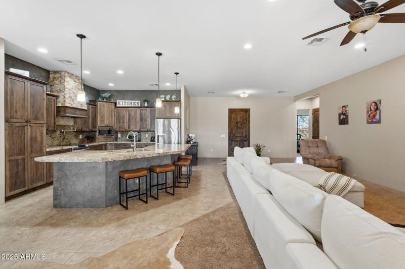 29-web-or-mls-A7407105