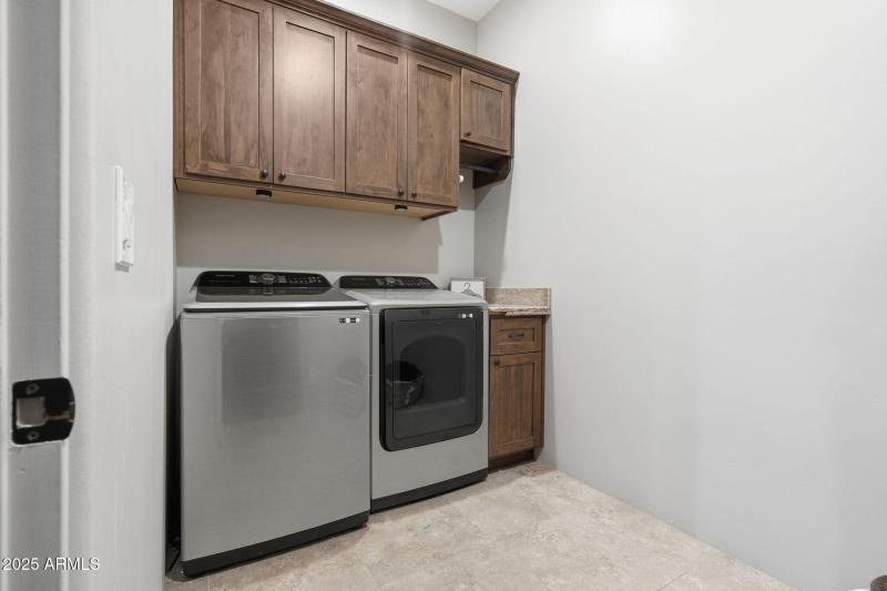 49-web-or-mls-A7406905