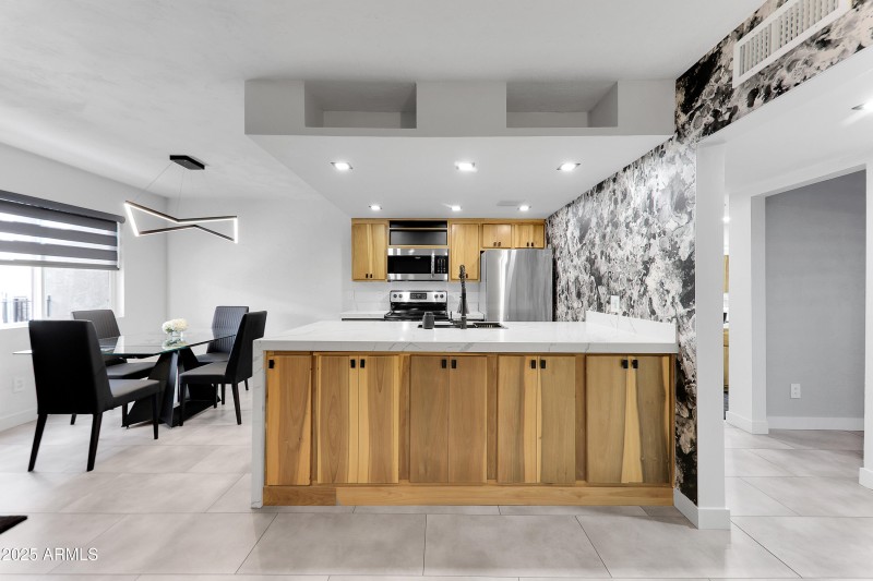 2228 E Campbell Ave (20)