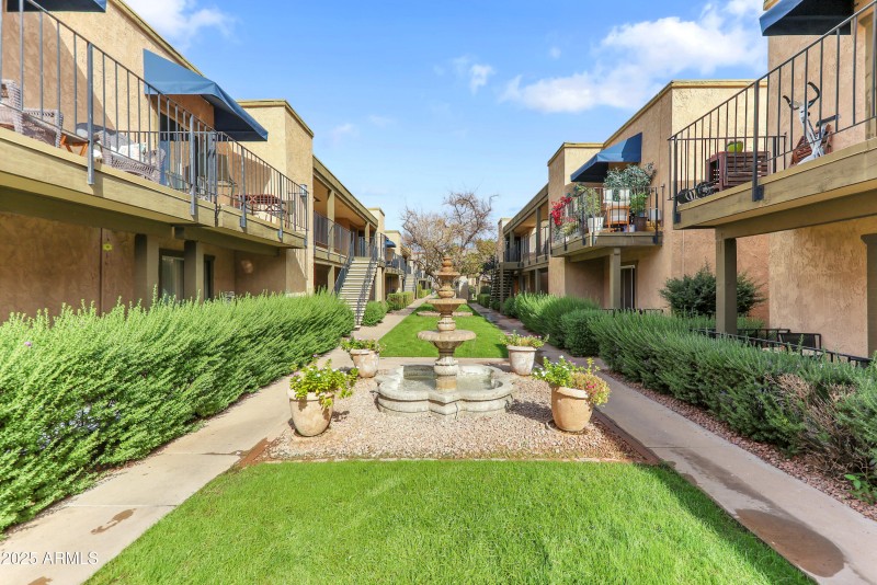 2228 E Campbell Ave (24)