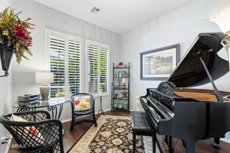 004___3492 E Mesquite St