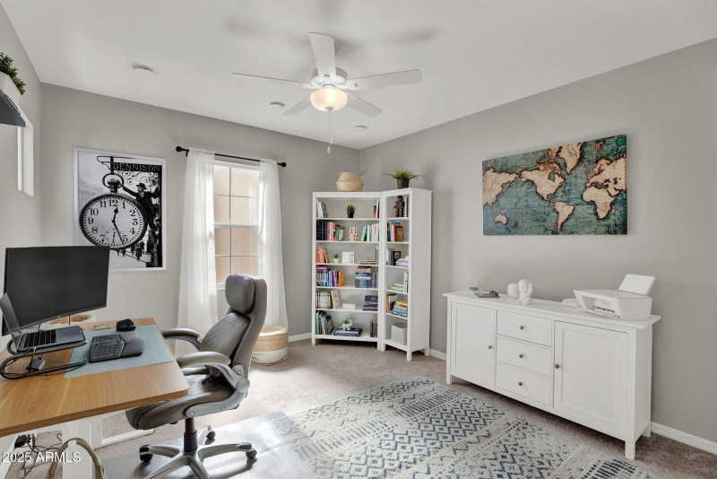 239 E balsam Edgar Rascon Realtor (28)