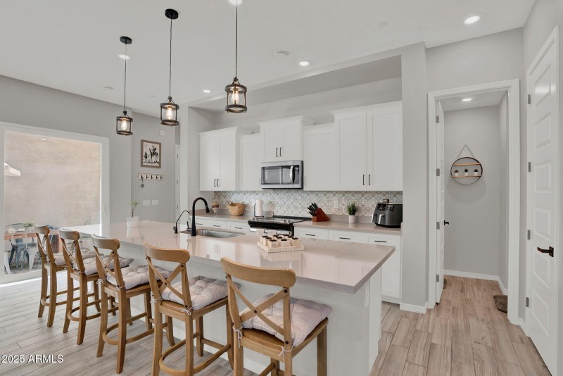 239 E balsam Edgar Rascon Realtor (7)