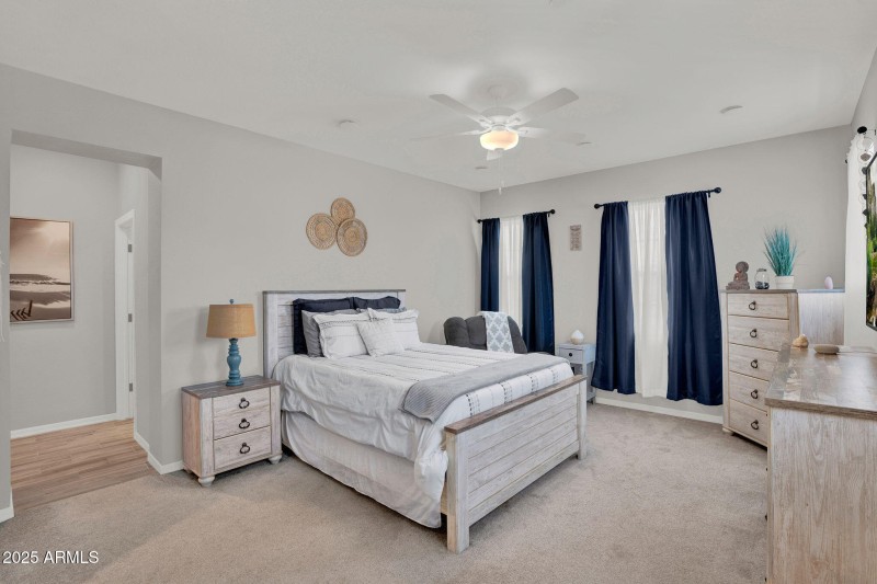 239 E balsam Edgar Rascon Realtor (14)