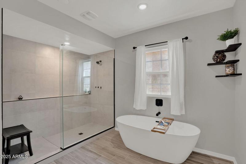 239 E balsam Edgar Rascon Realtor (19)