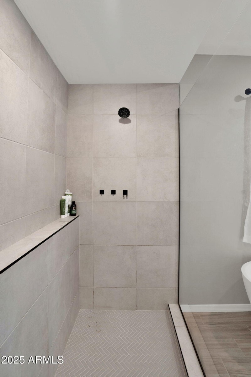 239 E balsam Edgar Rascon Realtor (21)