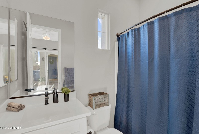 239 E balsam Edgar Rascon Realtor (26)