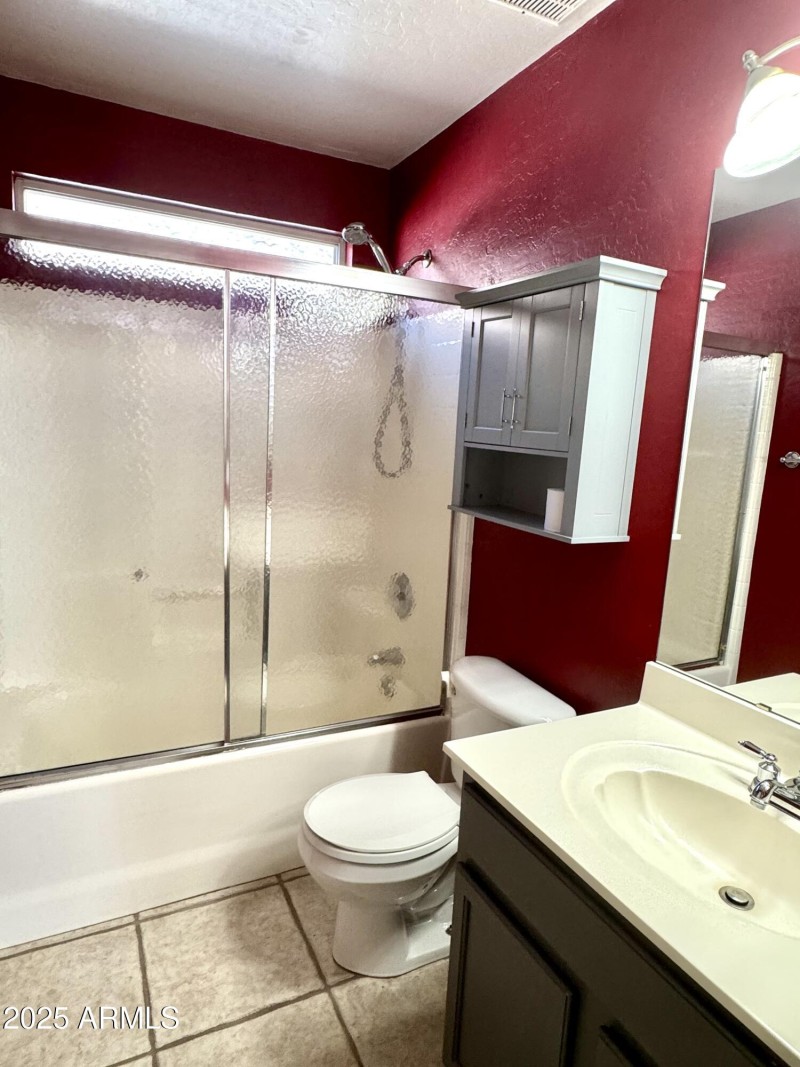 3C2FF181-3CF1-4E8F-8E37-E42601BB6CF8