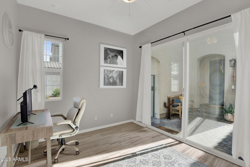 239 E balsam Edgar Rascon Realtor (24)2