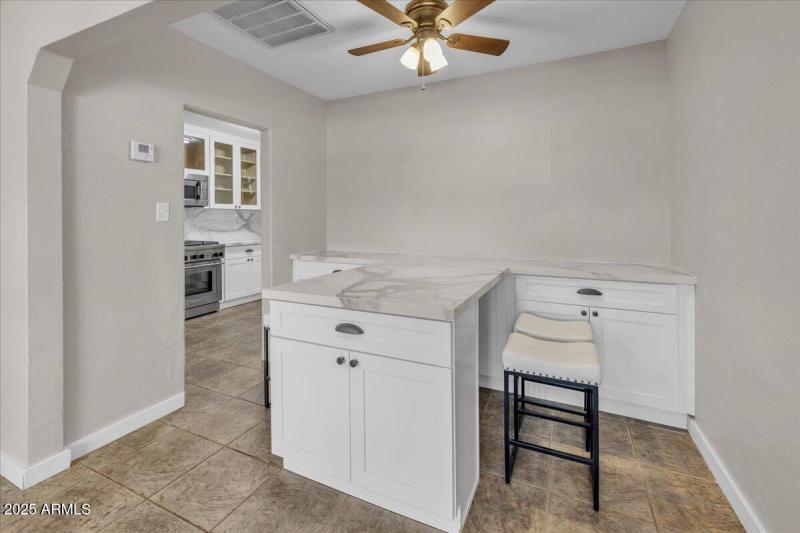 34-4632_N_14th_St_33