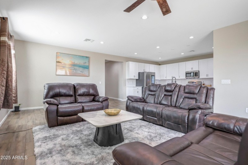 Spacious living/dining area