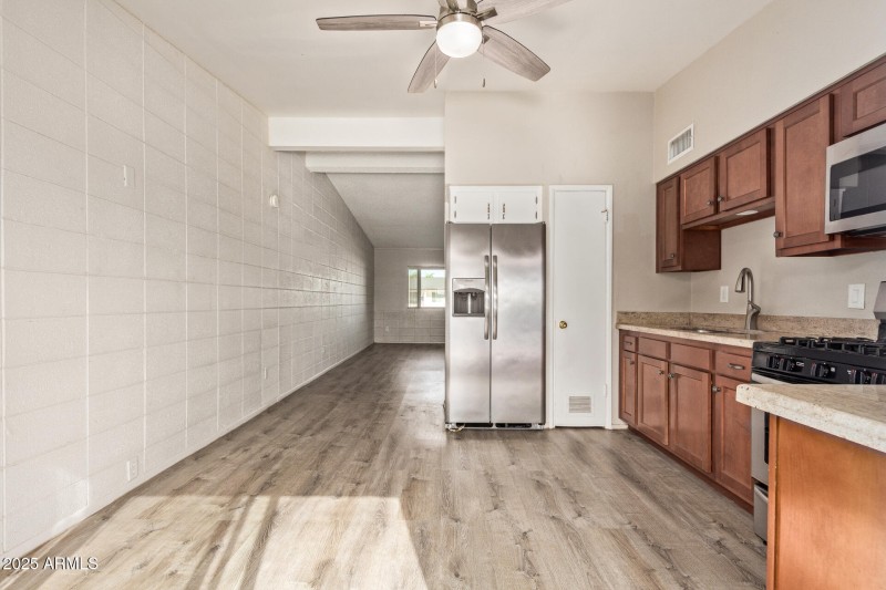 Kitchen facing greatroom