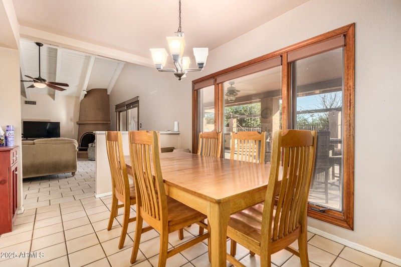 Breakfast nook off kitchen