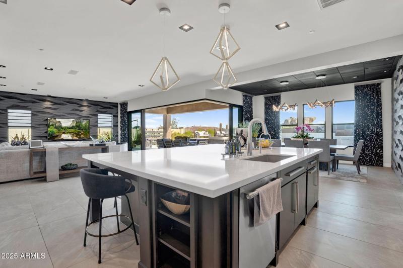 105-web-or-mls-13191 E Parkview Ln - 2