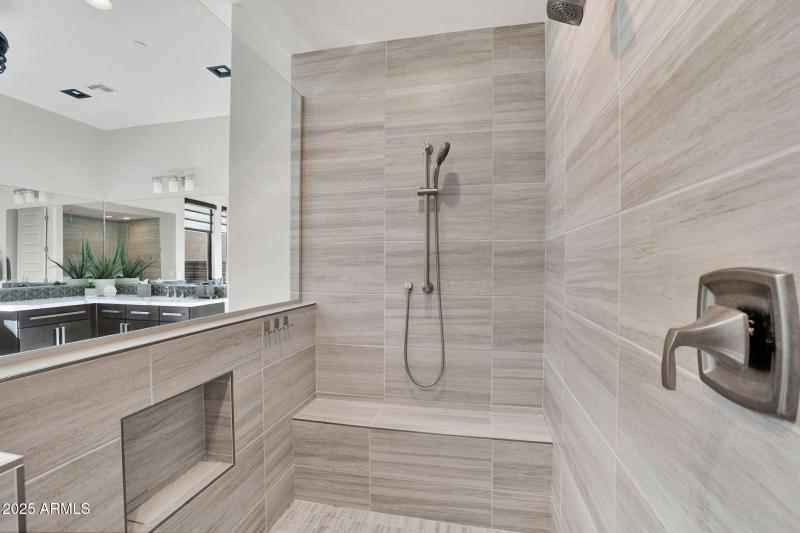 115-web-or-mls-13191 E Parkview Ln - 14