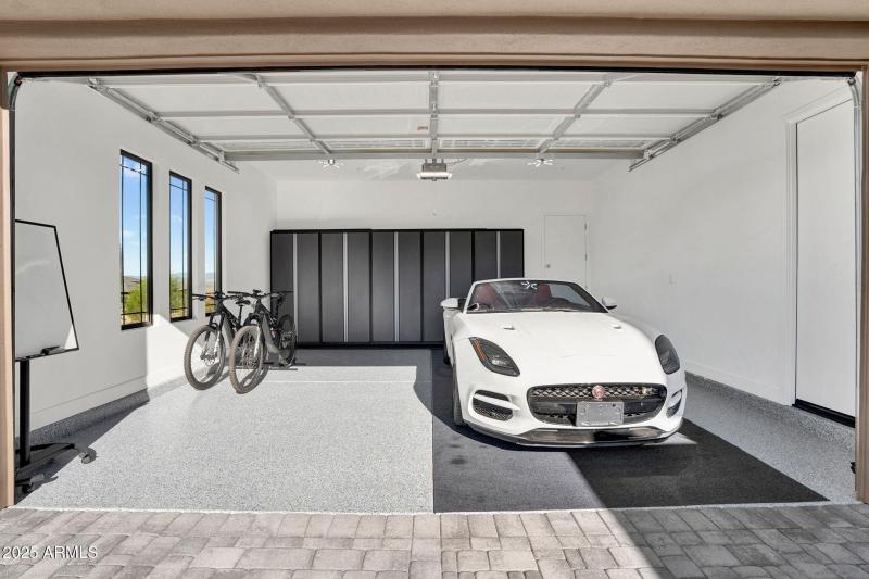 117-web-or-mls-13191 E Parkview Ln - 16