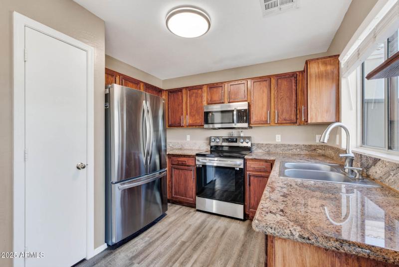 14_998_S_239th14_mls