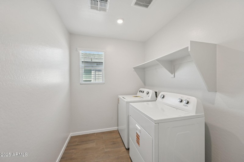 25-web-or-mls-W Jessie Ln-S0611-025