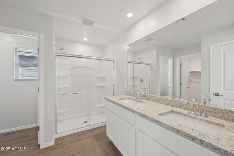 29-web-or-mls-W Jessie Ln-S0611-029