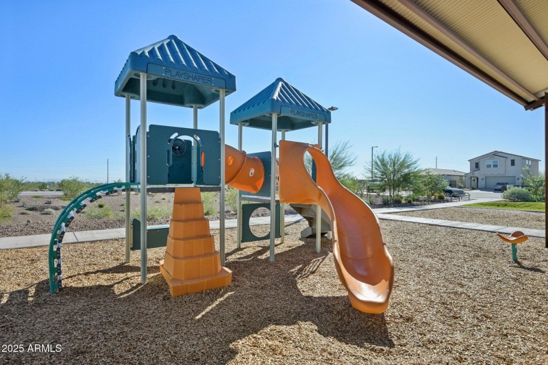 37-web-or-mls-W Jessie Ln-0611-902