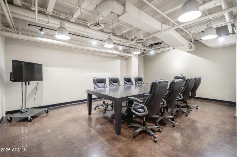 Community Conference Room w/ Wifi