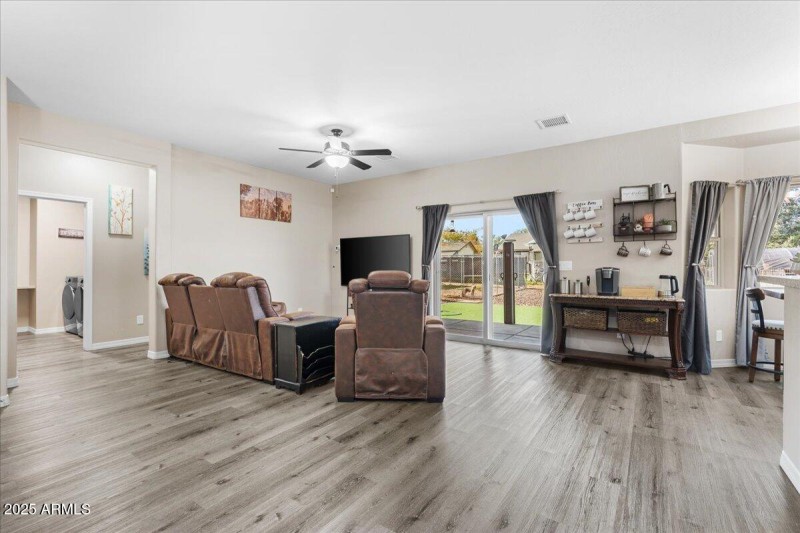 SLIDER OUT TO BACKYARD