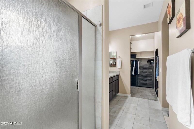 OWNER SUITE SHOWER