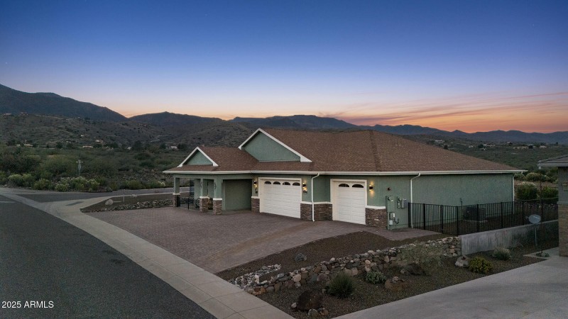 DJI_20251104172419_0014_D