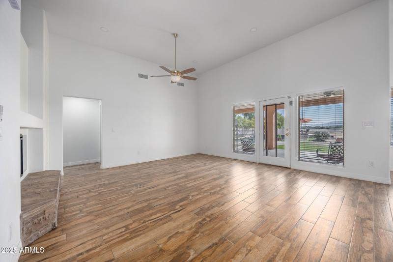 30826 N Crozier Rd-12