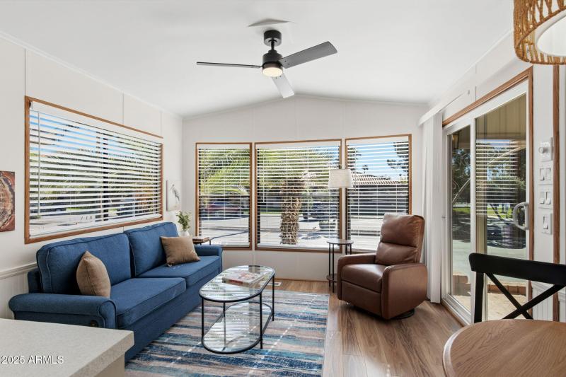 006__111 S Greenfield Rd unit 631