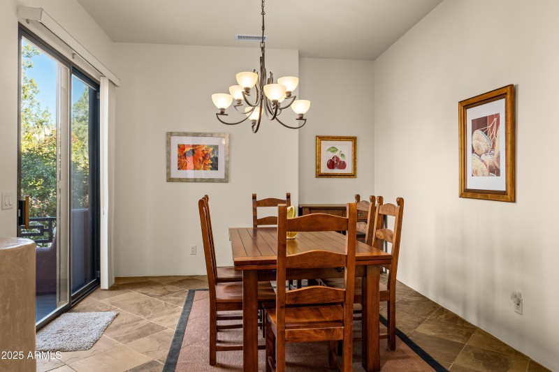 FORMAL DINING