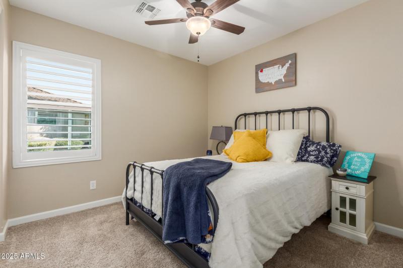 Large secondary bedroom