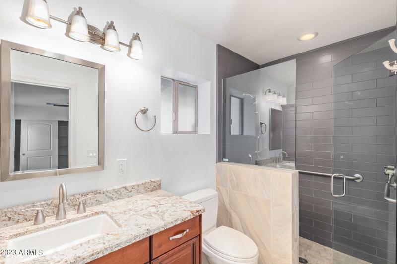 0016-16 - San Juan 518