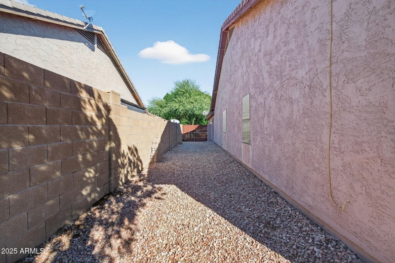 8611 W Alex pic 999991