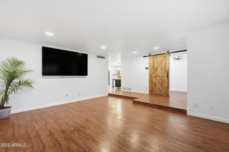 Living Room/Office Entry