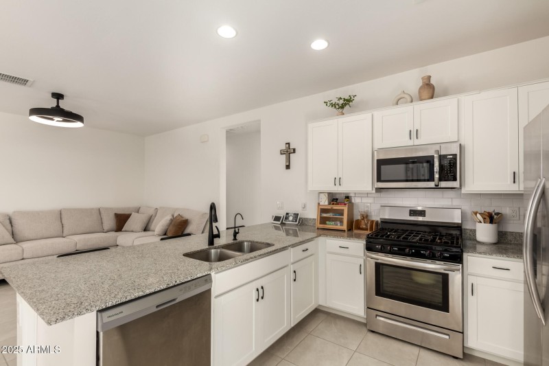 Stainless appliances