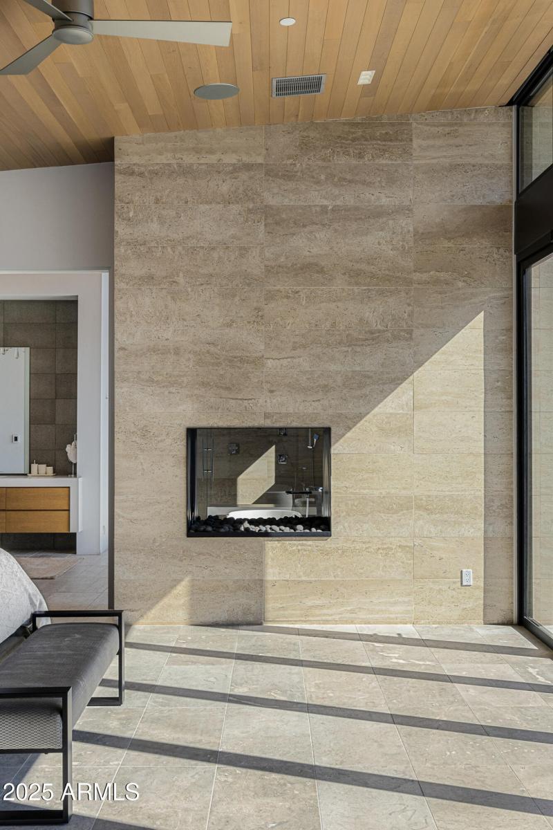 primary bedroom_vert