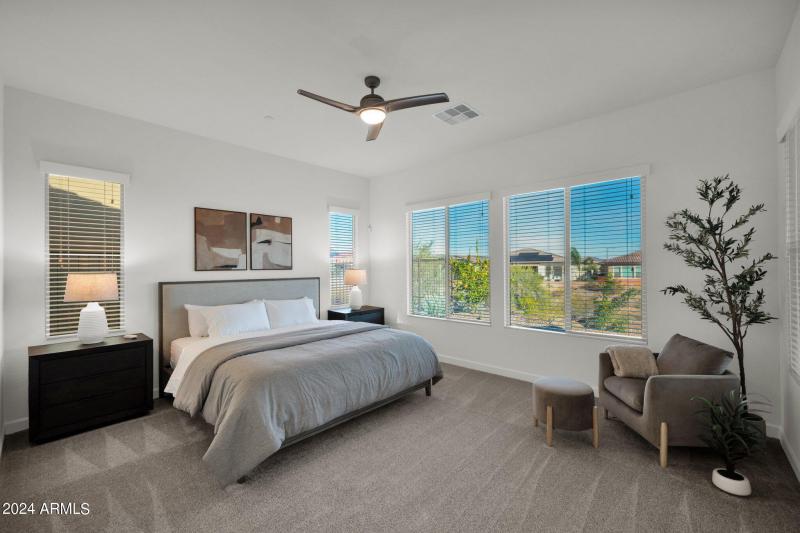 King Primary En Suite