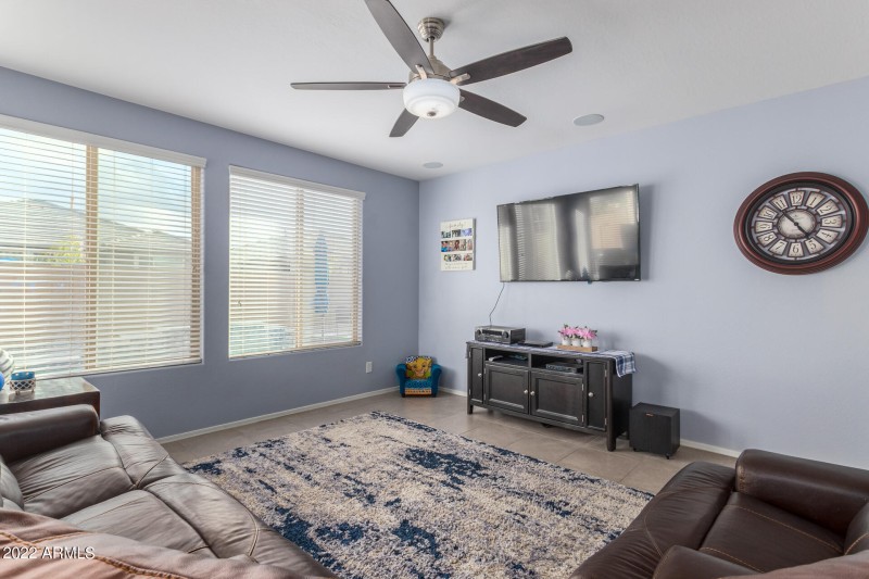 0006-05 - Danish Red