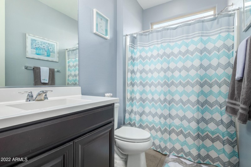 0022-22 - Danish Red