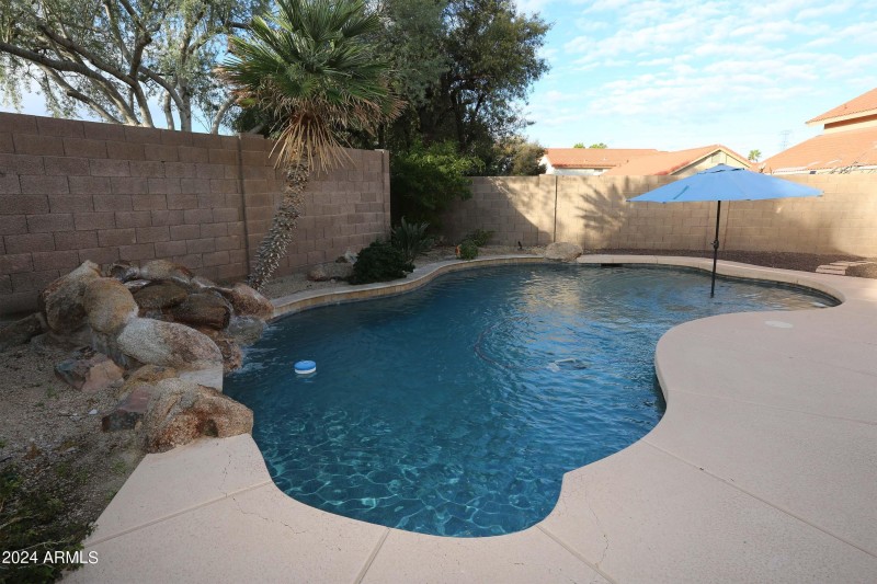 Natural Boulder Water Feature