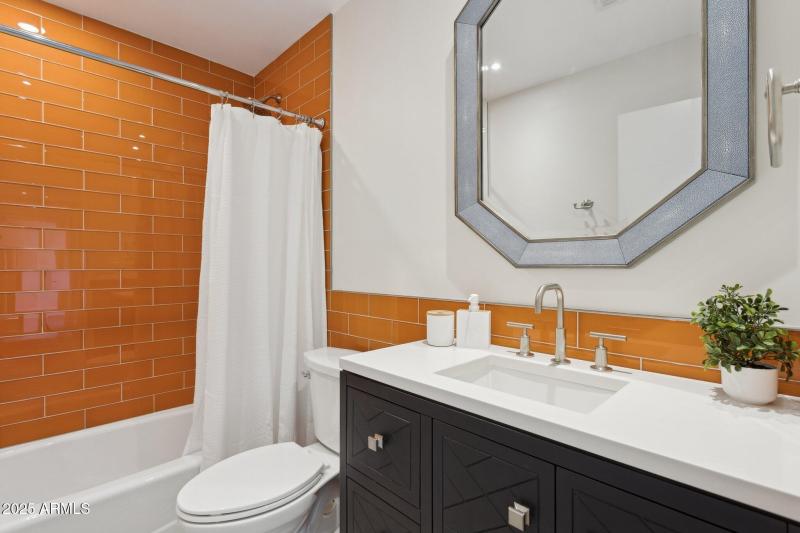 22-web-or-mls-1707-e-pinchot-ave