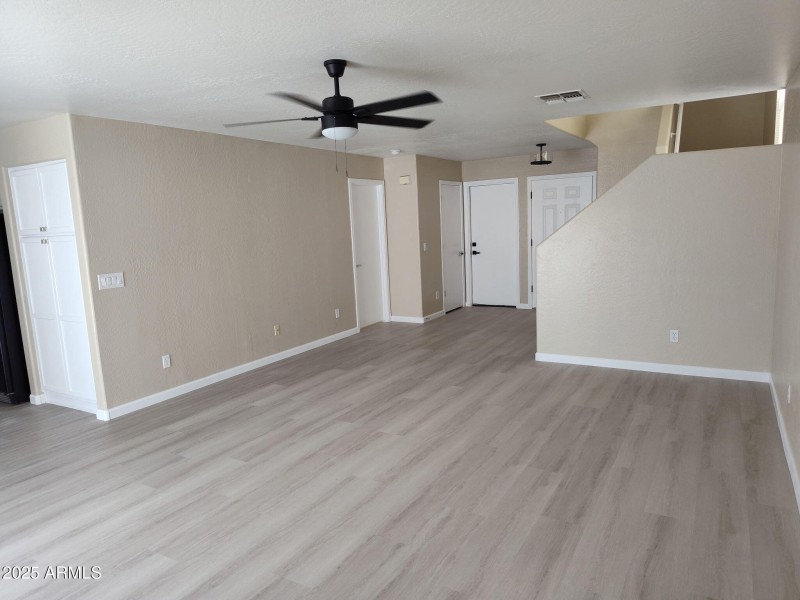224th Living room looking at entrance