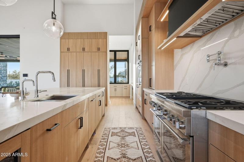 155-web-or-mls-044_ListerPros